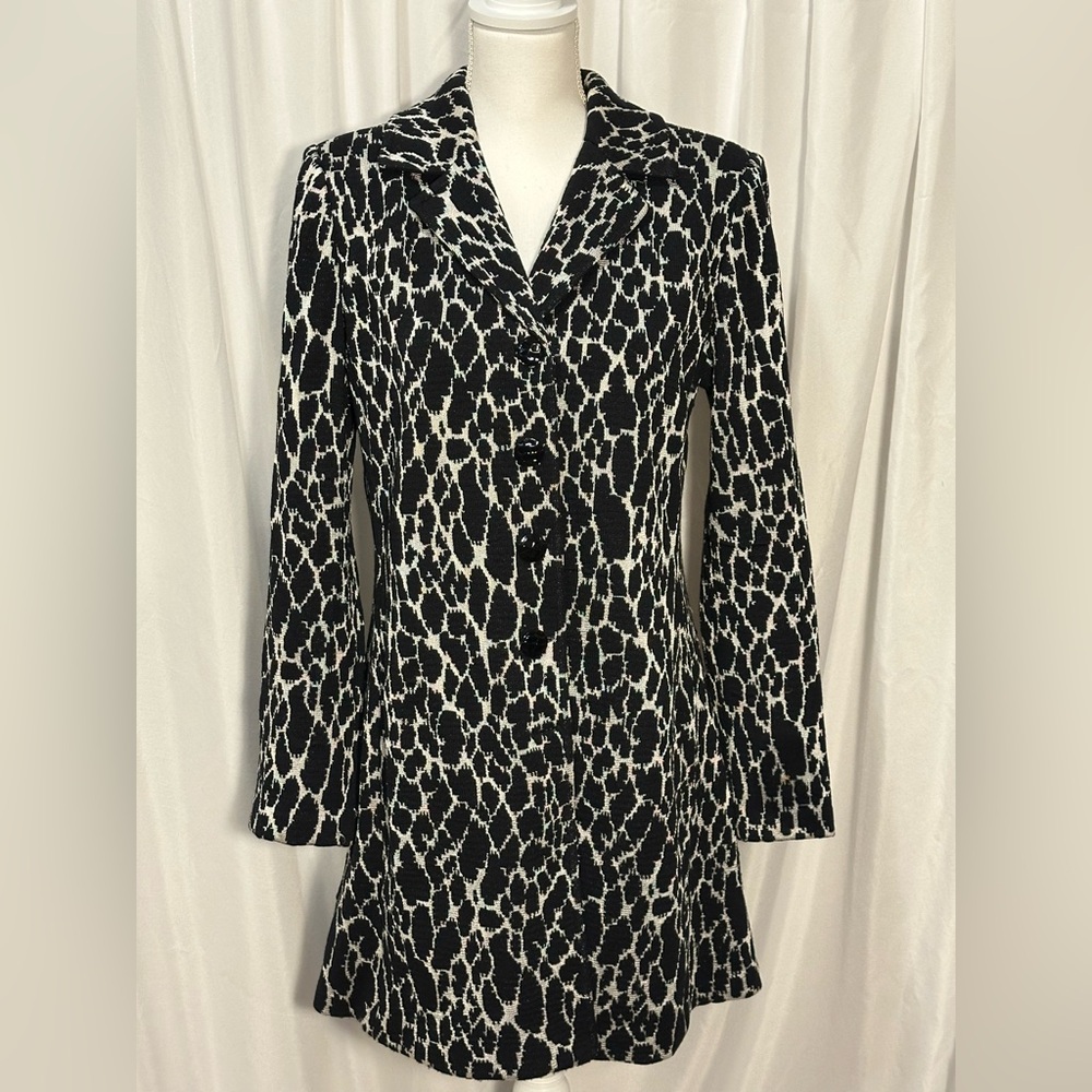 St. John Santana Knit Jacket. Size 10. EUC.